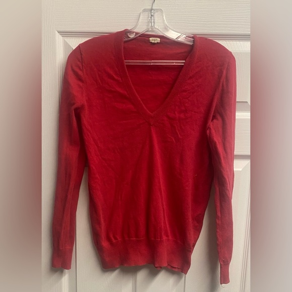 J. Crew Red 100% Cotton V-Neck Fitted Lightweight Sweater Size Medium - Picture 1 of 4